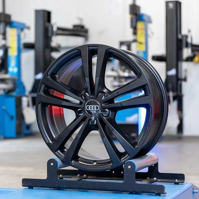 NOWE Oryginalne Felgi Audi 18 A3 A4 A6 A8 Q3 TT