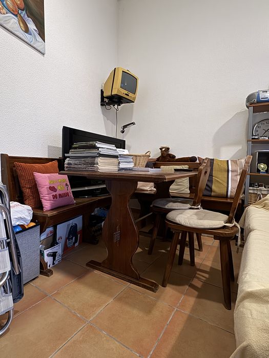 Mesa, Canto e Cadeiras Madeira de Pinho