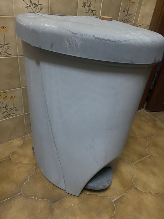 Caixote lixo - 60L