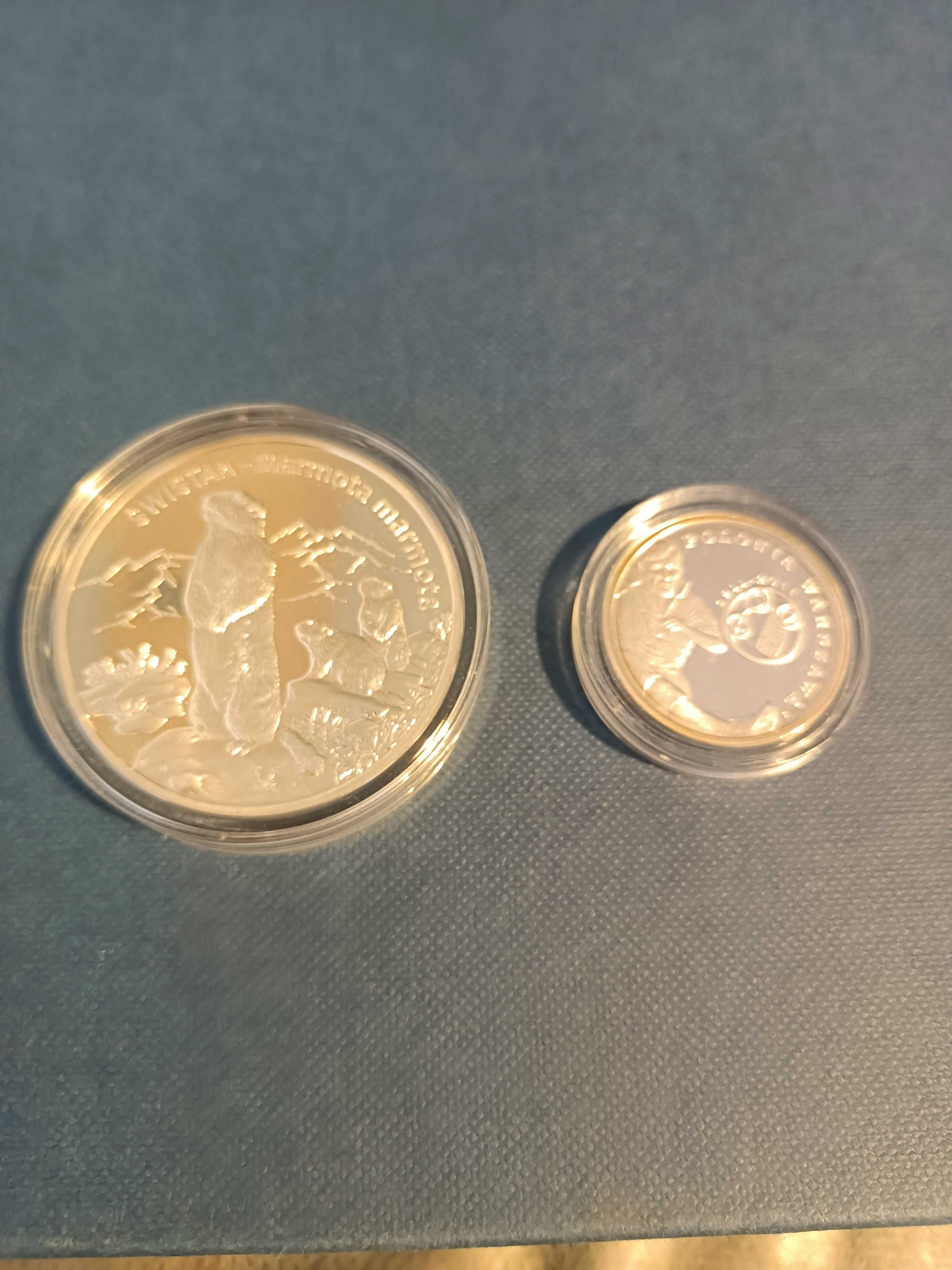 Продам дві срібних монети