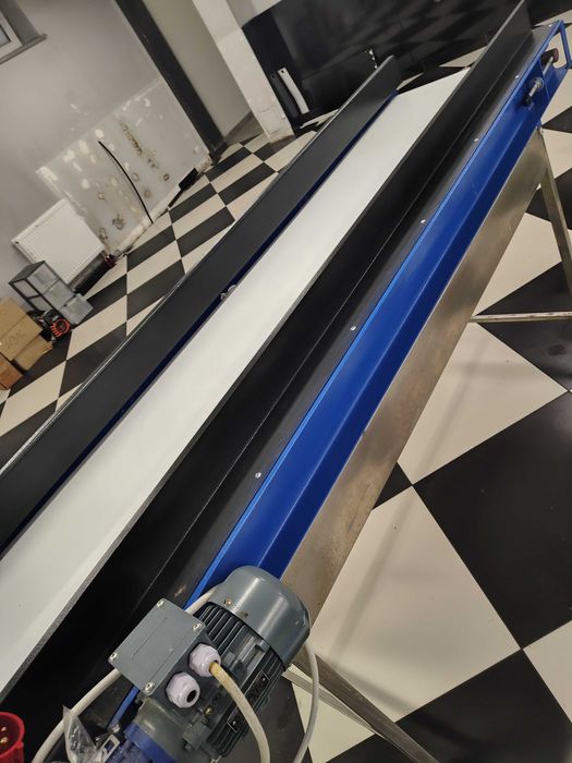 Przenośnik taśmowy model PTG/P/0,45x4m i  PTG/P/0,45x2m