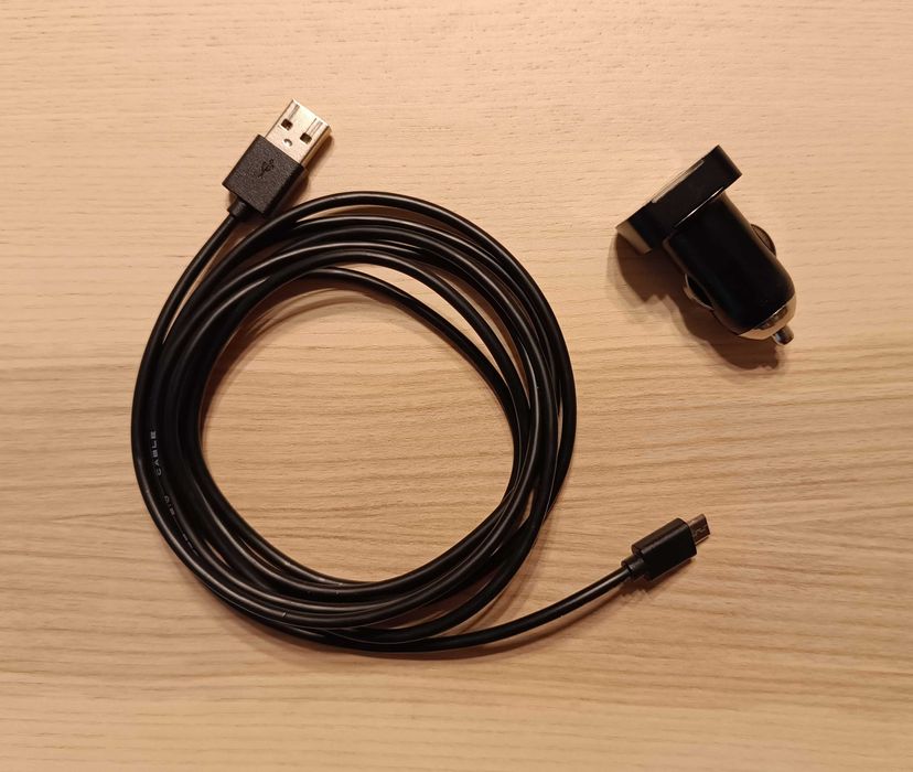 Авто-зарядка в прикуриватель + кабель