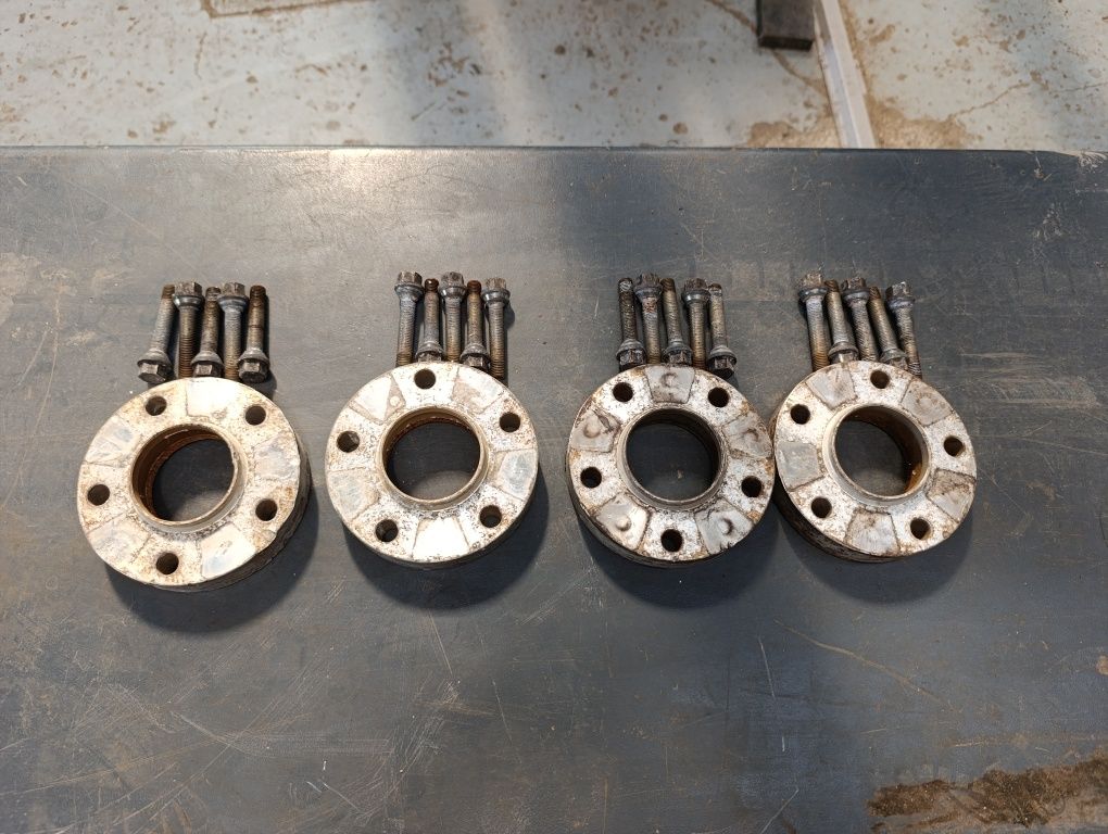 BMW dystanse 3cm,5x120/piasta 72.6.