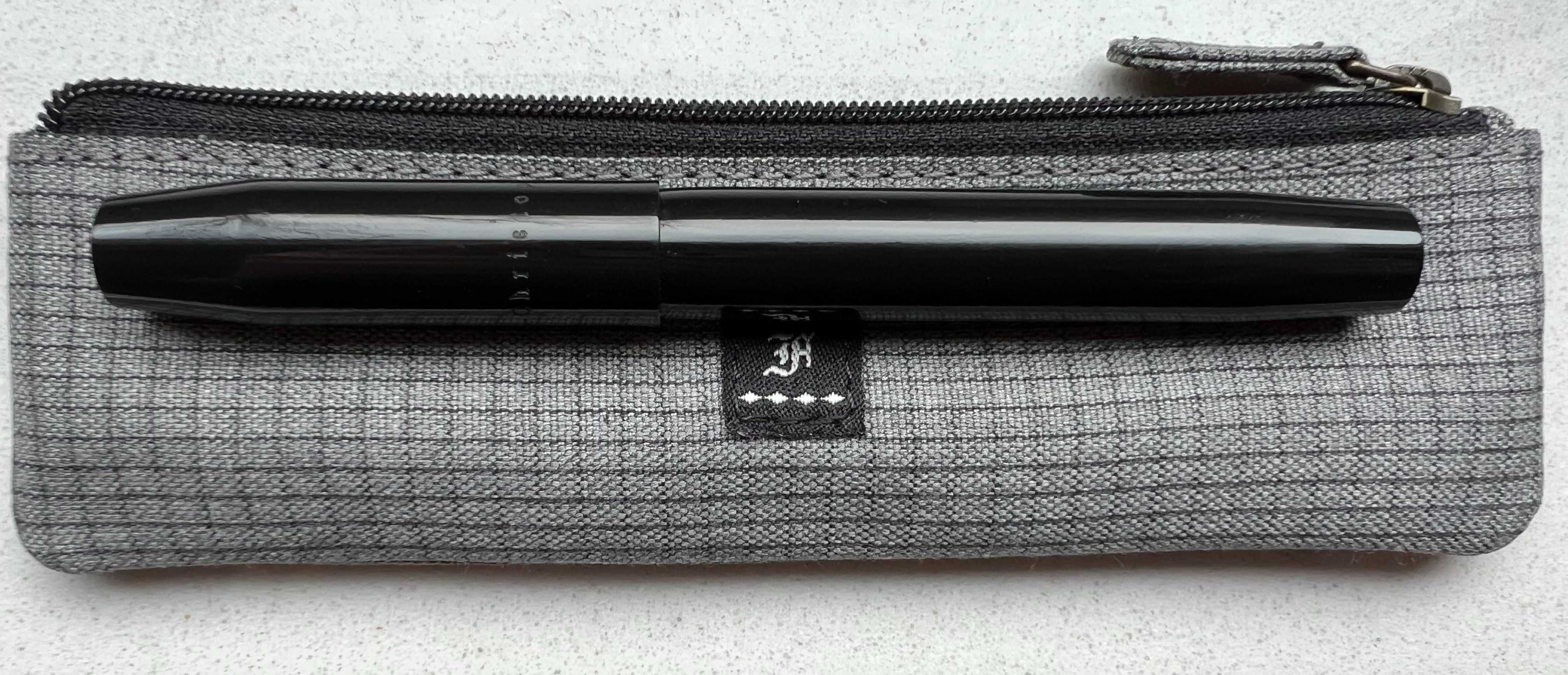 Franklin-Christoph Model 46F, Classic Black, pióro wieczne, stalówka M