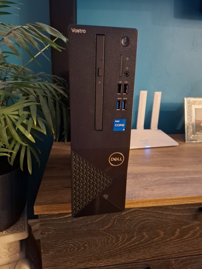 Komputer DELL Vostro 3710