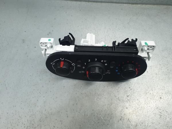 Comando chauffage / sofagem DACIA Sandero (BS_)