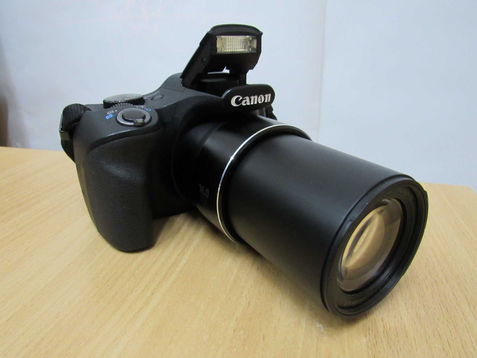 Цифровий фотоапарат Canon SX520+Зарядка+Зав.упаковка+КП 16Гб