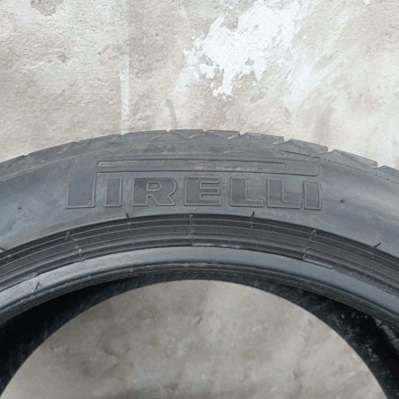 Відмінний стан! Літня резина Pirelli P. Zero 265\40 zr19