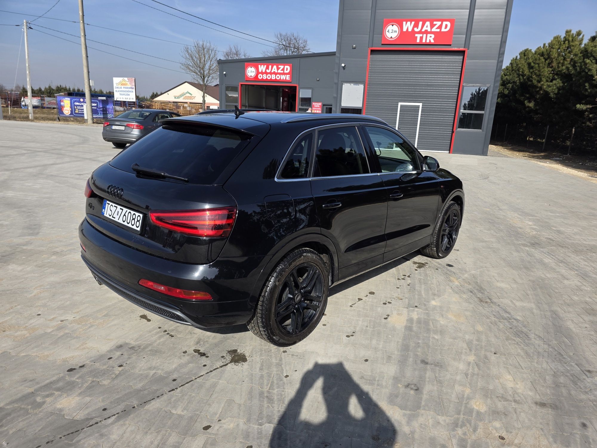 Audi Q3  S Line Shadow Line LED Skóry