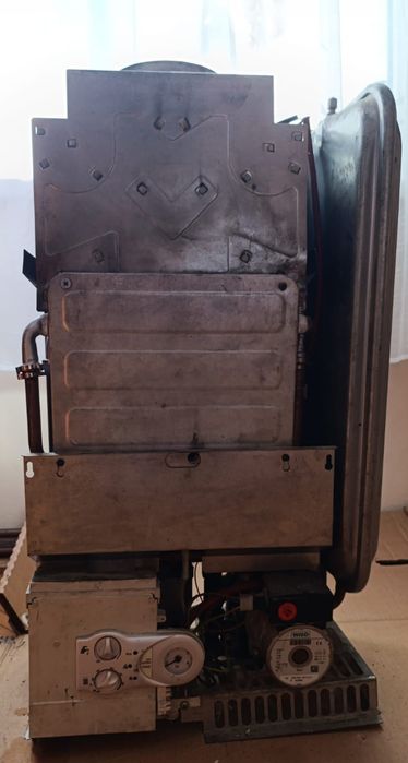 Газовий котел Ferroli