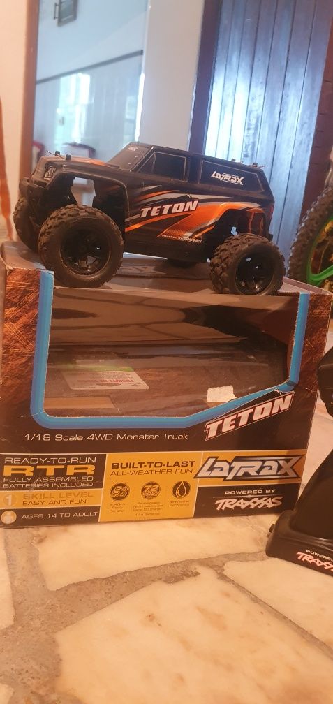 Jipe teton traxxas pouco usado