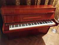 pianino Calisia M-105 z roku 1972