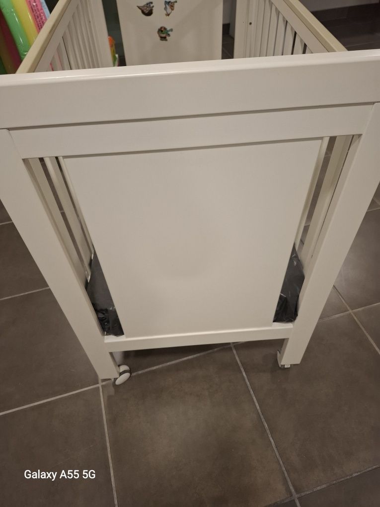 Berço de bebé TRAMA + colchão