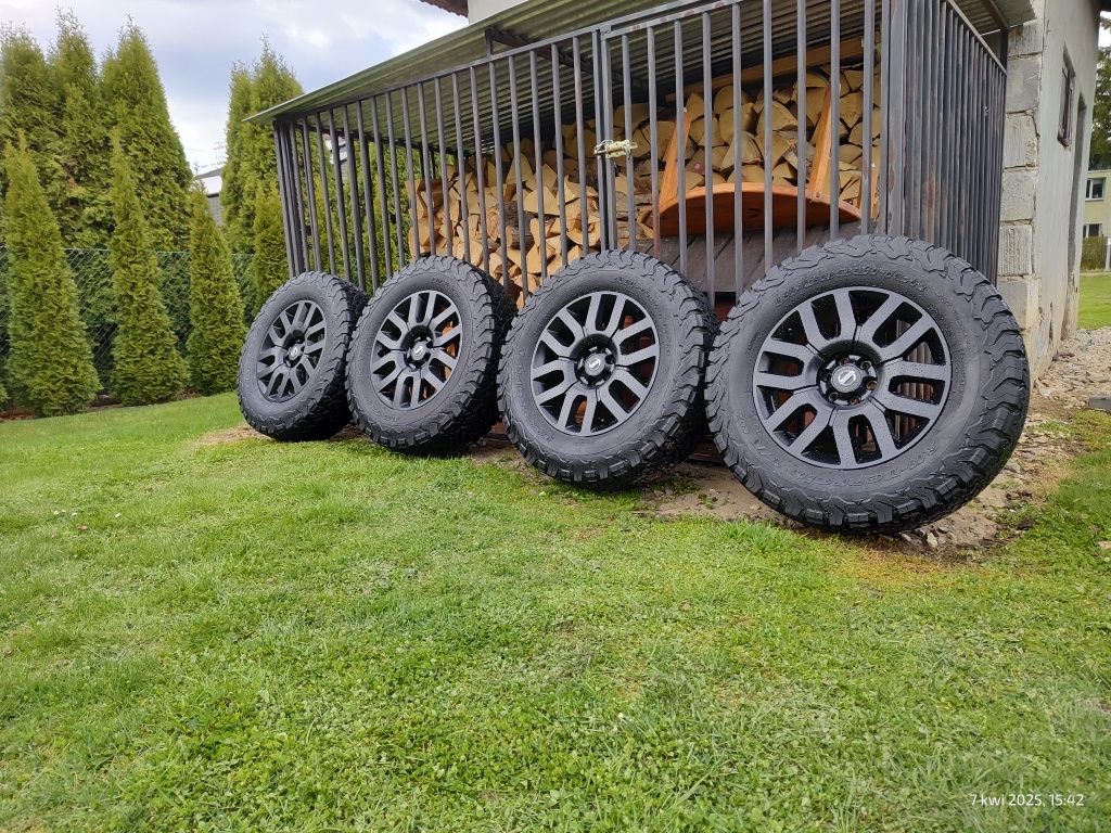 Pathfinder R51 / Navara d40- Kola Felgi 18 / 255 70 r18 / 6x114.3