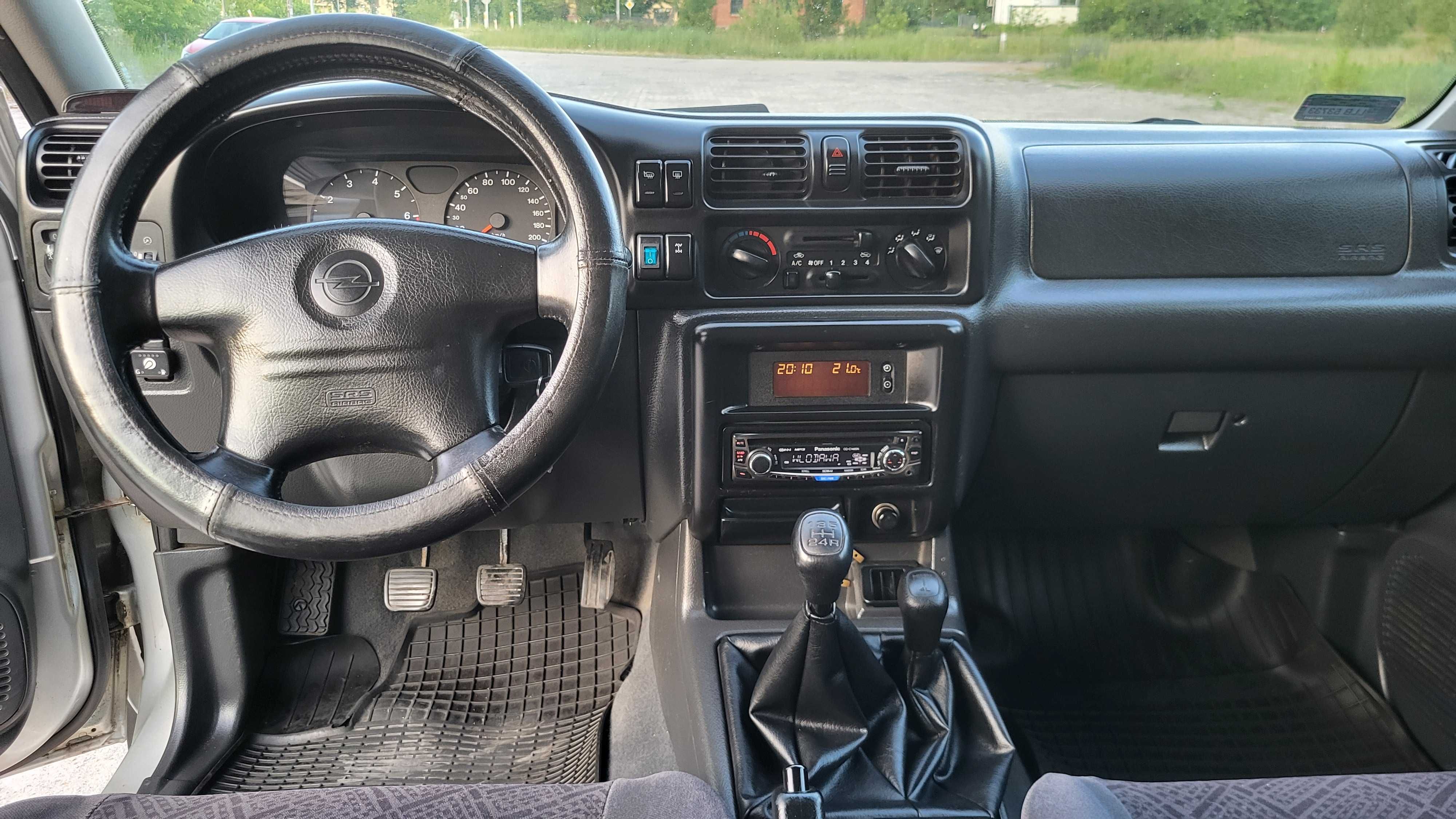 Opel Frontera 2.2 PB+LPG