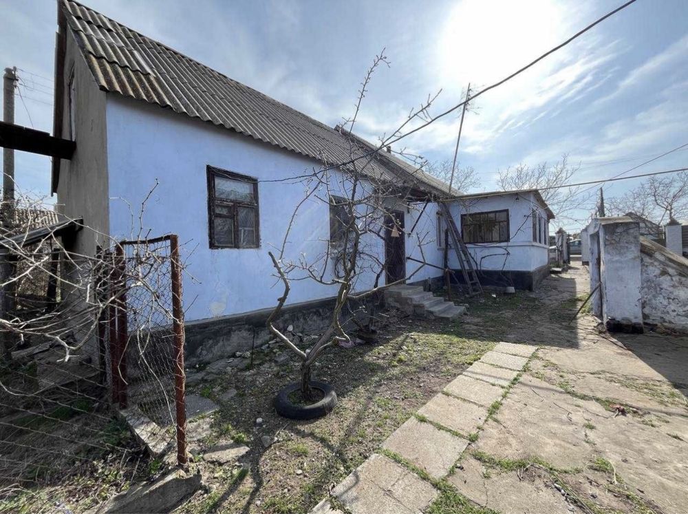 Продам охайний будинок у передмісті, с. Баловне