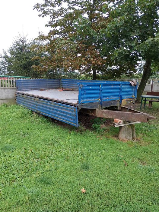 Sprzedam przyczepę jednoosiowa na mocnej konstrukcji