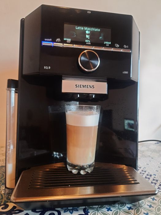 Кавомашина siemens eq9 s300