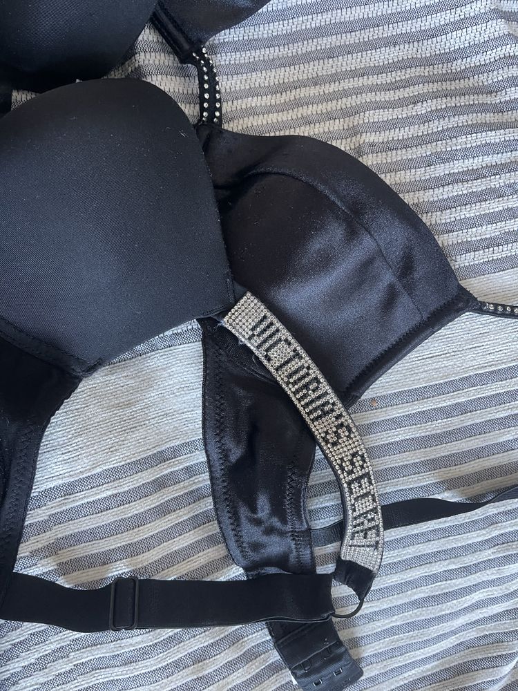 Набір нижньої білизни Victoria’s Secret труси бюсгальтер