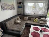 Sofa do renowacji w sklepie