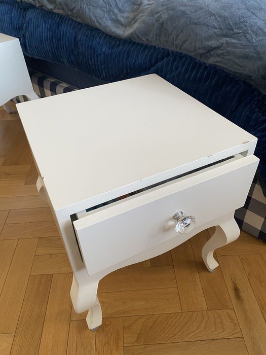 Szafki sypialnia komplet dwie  sztuki biale