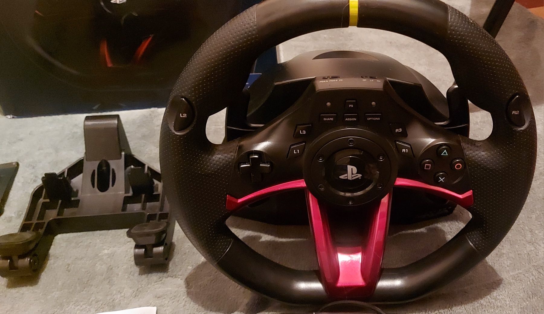 Продаю ігрове кермо Hori Wireless Racing Wheel APEX (PS4/PC)