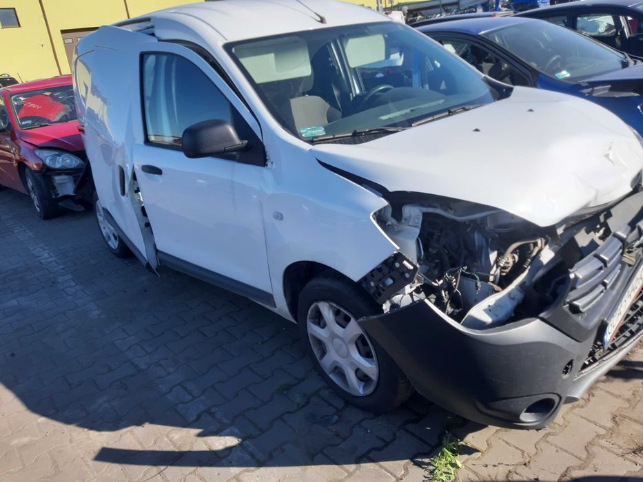 DACIA DOKKER LIFT OV369 drzwi lampa błotnik maska zderzak klapa części