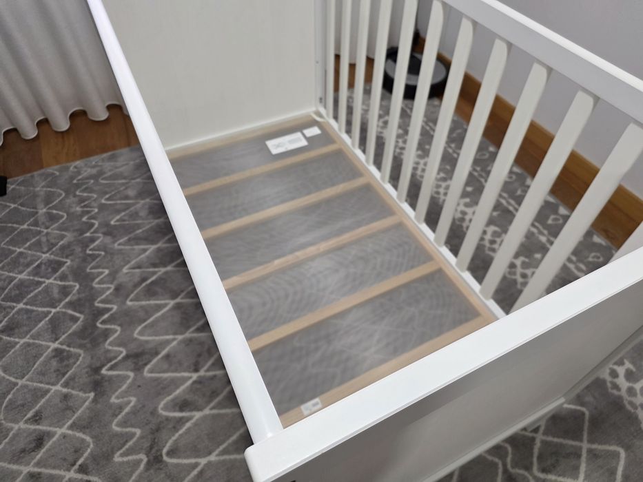 Berço Sundvik com colchão Jattetrott Ikea em Excelente estado