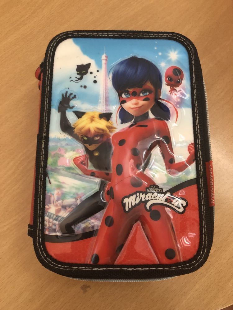 Estojo miraculous as aventuras de ladybug