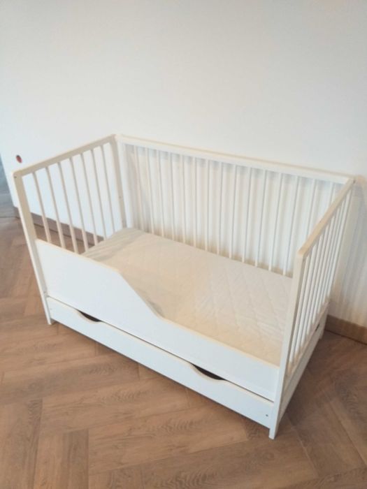 Łóżeczko dziecięce 120x60 z szufladą i materacem