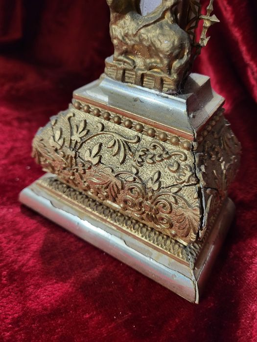 Stary krzyż pasyjka