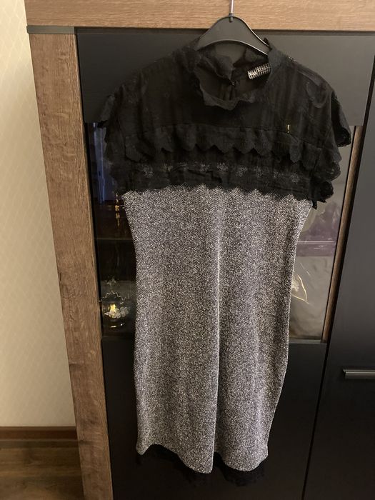 Платье с гипюром kosmika.