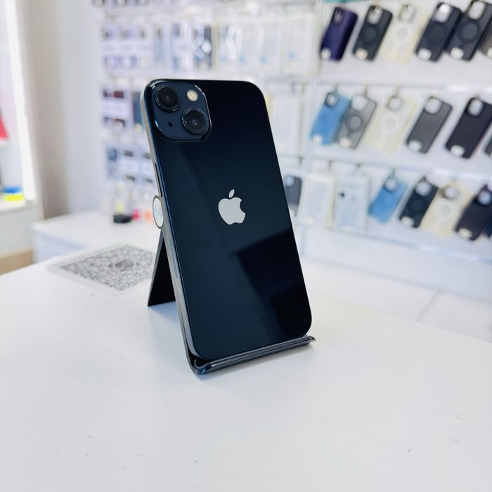 Вживаний оригінал iphone 13 128gb black 100% батарея