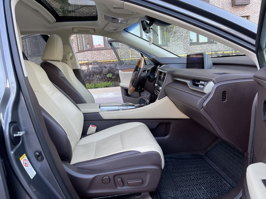 Продам Lexus RX 350 в отличном состоянии!