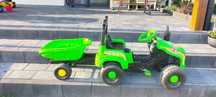 Duży traktor na pedały