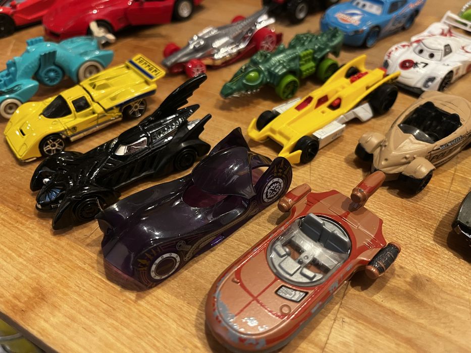 Auta hot wheels Kapitan Ameryka