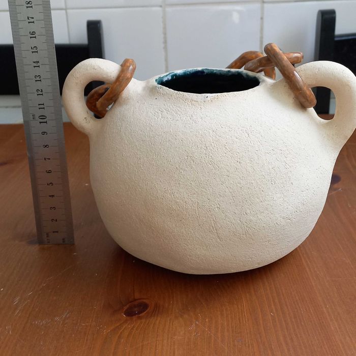 Peça decorativa em cerâmica