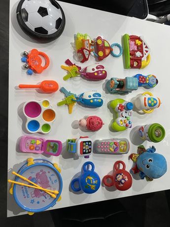 Zabawki niemowlęce dla dziecka fisher price