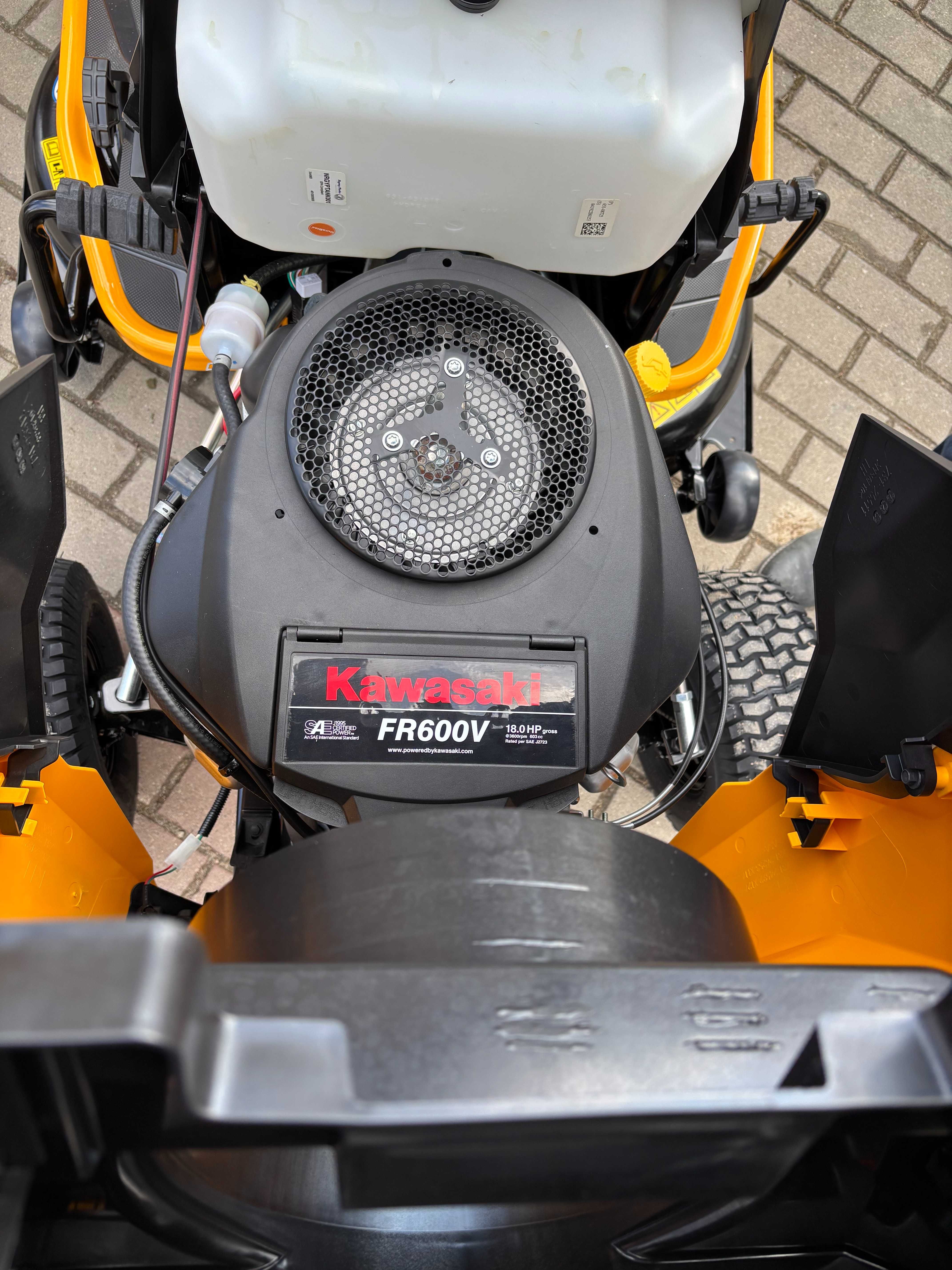 Kosiarka traktorek CUB CADET XT2 PR95 SILNIK Kawasaki