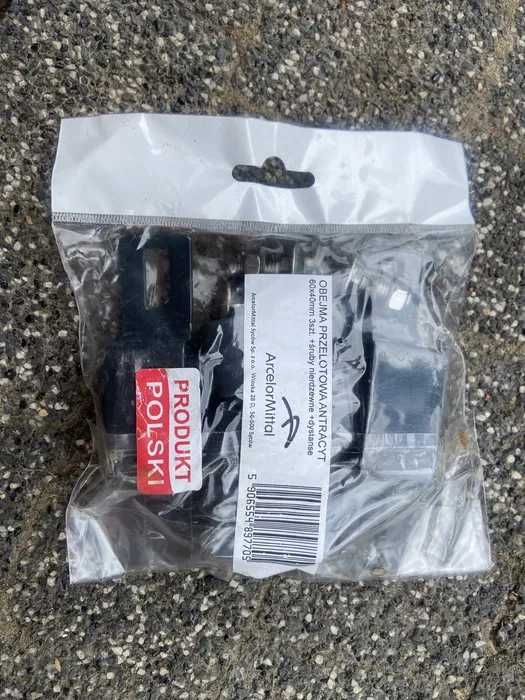 Okazja 24 szt paczki obejma przelotowa antracyt 60x40 3szt dystanse