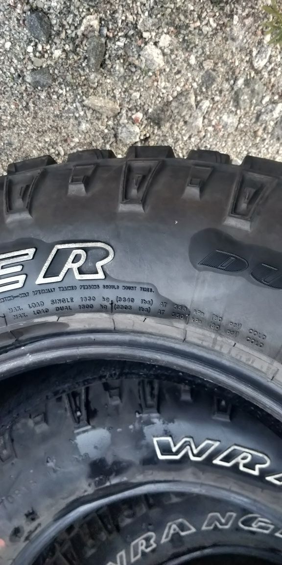 Goodyear wrangler duratrac m+s LT275 70r18 125/122R