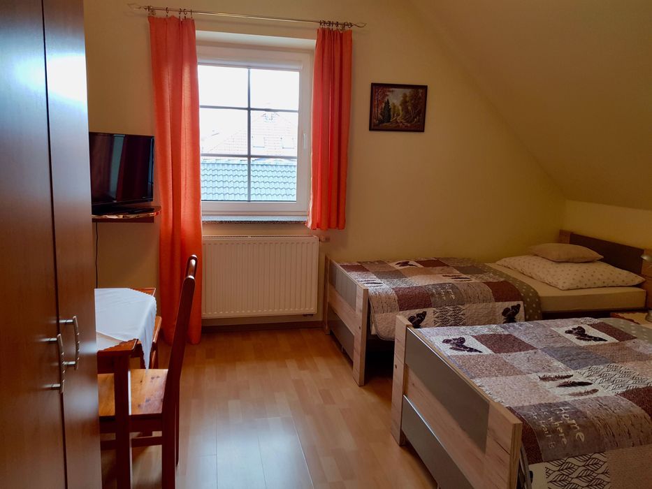 ZATOKA - komfortowe noclegi nad jeziorem, wynajem dla firm