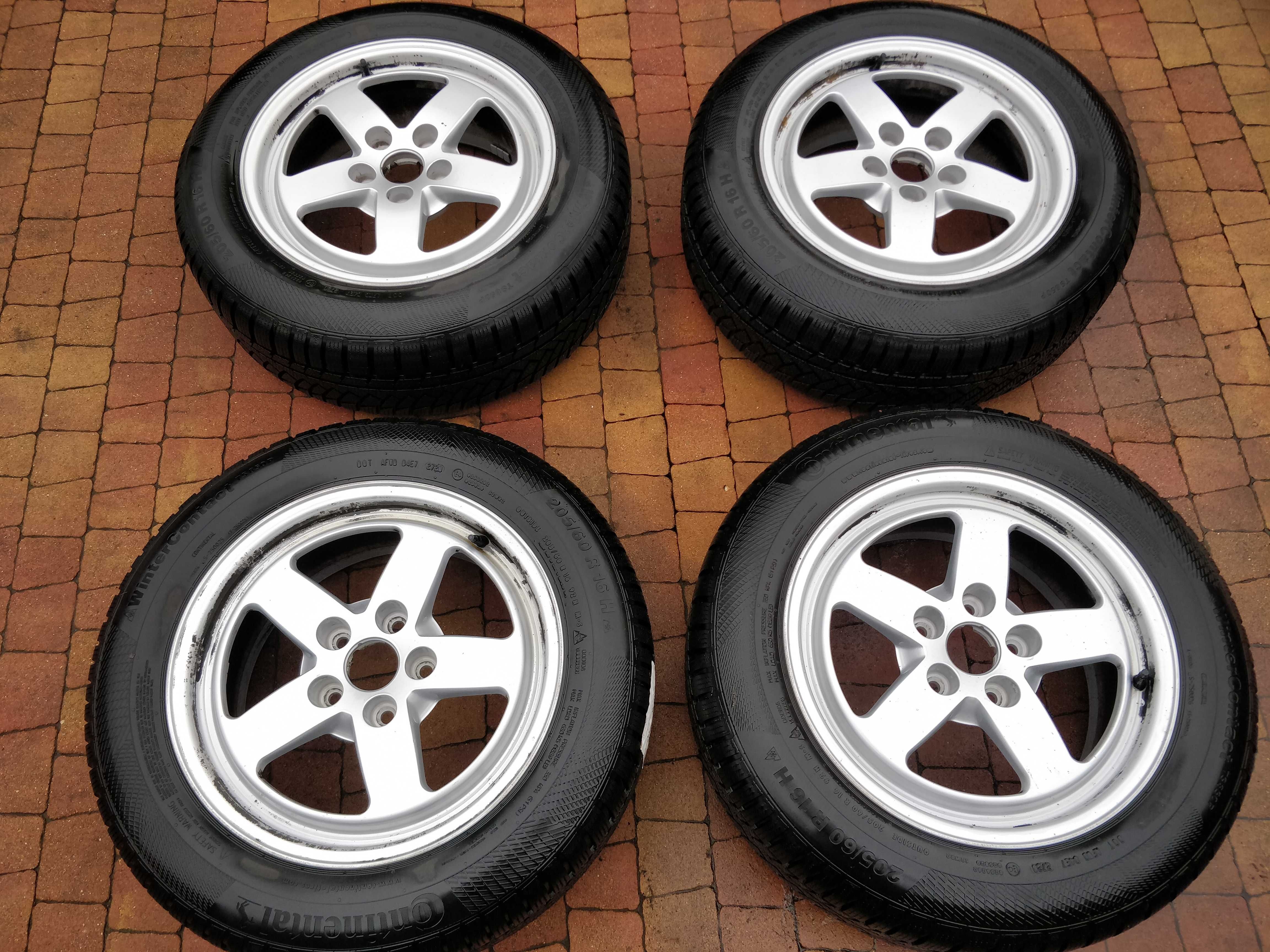 2492. Alufelgi Audi A4 B9 oryginał 8W0 7J ET35 5x112