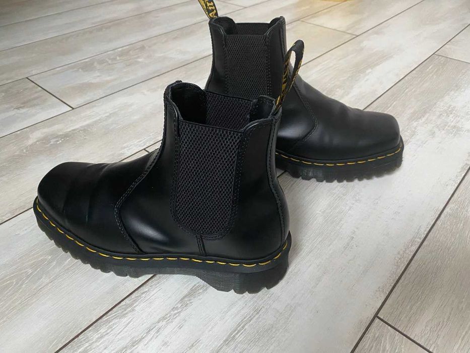 Продам оригінальні Dr. Martens 2976 YS —  Челсі