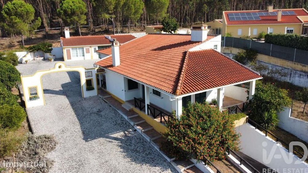 Casa / Villa T5 em Abrã de 154,00 m2