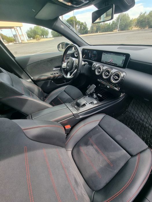Mercedes-Benz A 180 d | Único Dono | 97.000 km | Full Extras |