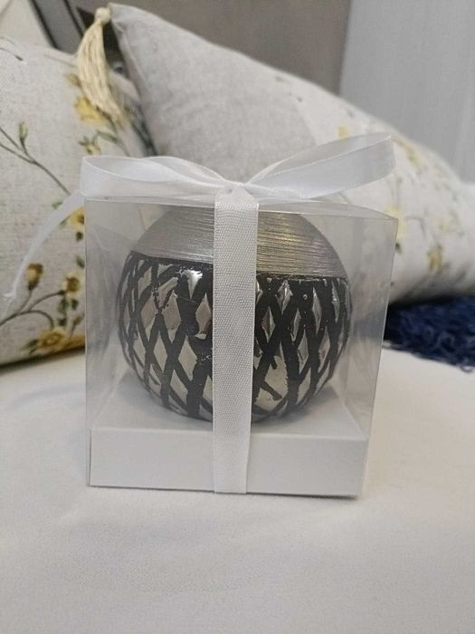 Decorações em gesso / cera e cerâmica