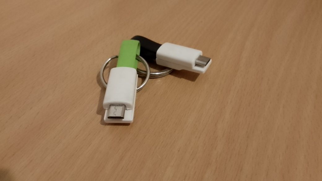 Przewód micro USB w postaci breloczka do kluczy