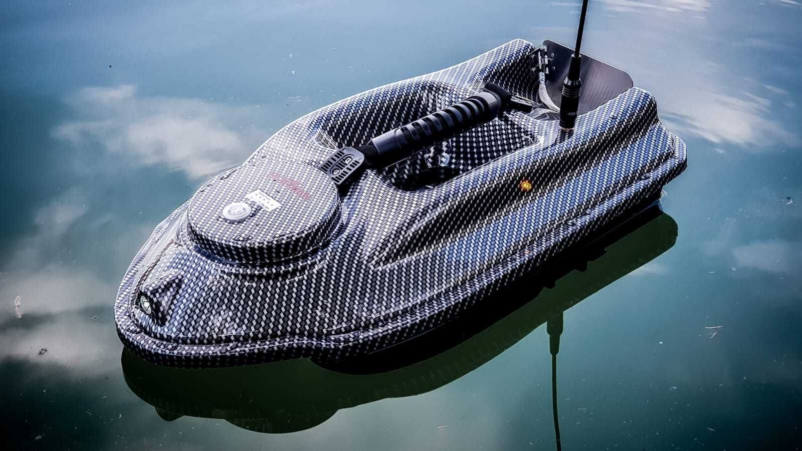 Łódka Zanętowa BOATMAN Actor MK4i Pro Carbon GPS+ Echo Sklep Stacjonar