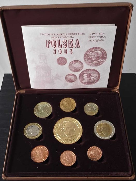 Zestaw prototypowych/próbnych polskich monet euro z 2004 roku.